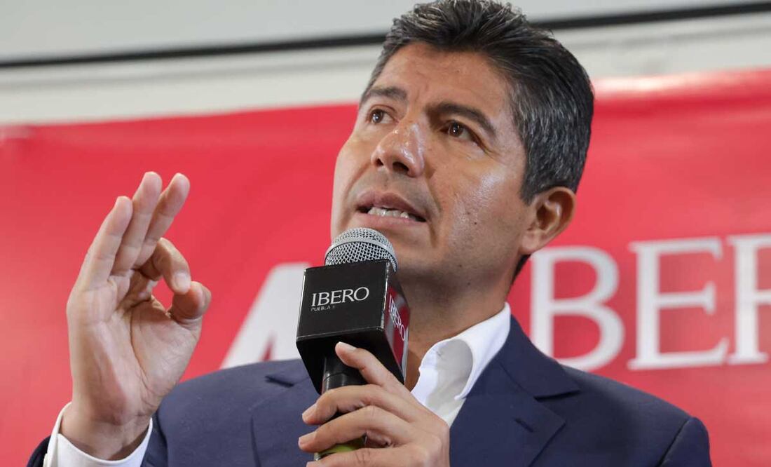 Lalo Rivera estuvo en la Universidad Ibero Puebla | ESIMAGEN