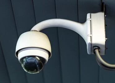 ¿Es legal la instalación de cámaras en el trabajo? Esto dice la ley