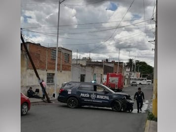 Choca otro patrullero municipal y resulta lesionado en la colonia Santa María