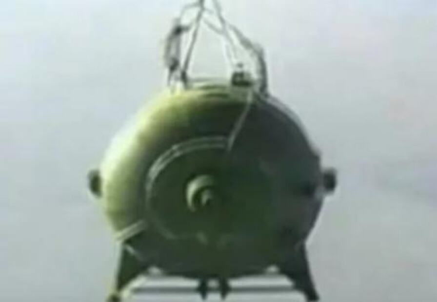 Así es la bomba que "vaporiza humanos" y no daña el ambiente que Rusia usa contra Ucrania