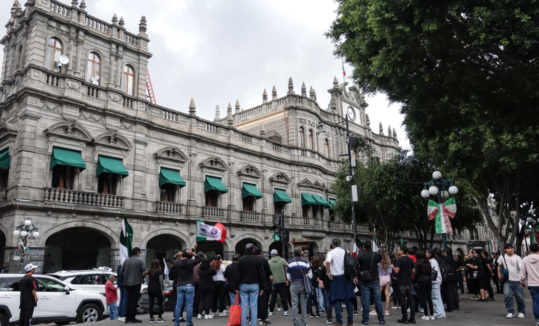 Un grupo de trabajadores del Poder Judicial se manifestaron en contra de la reforma | Foto: EsImagen