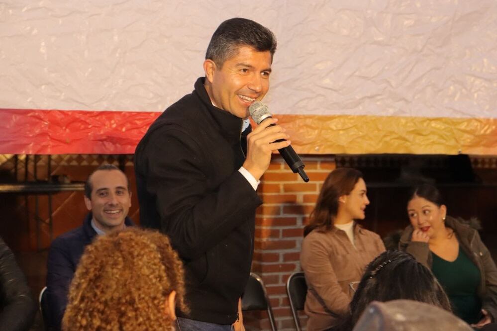 Eduardo Rivera y Mario Riestra estuvieron con simpatizantes en San Francisco Totimehuacán | Foto: Especial