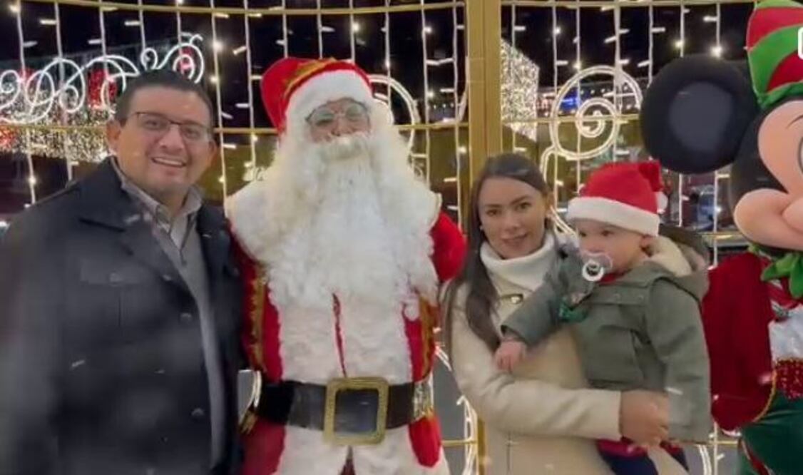 Al puro estilo regiomontano, Eduardo Alcántara y su esposa grabaron un video musical | Foto: Video Facebook