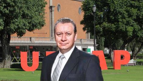 Este es el grado de estudios del empresario poblano dueño de la pastelería La Zarza