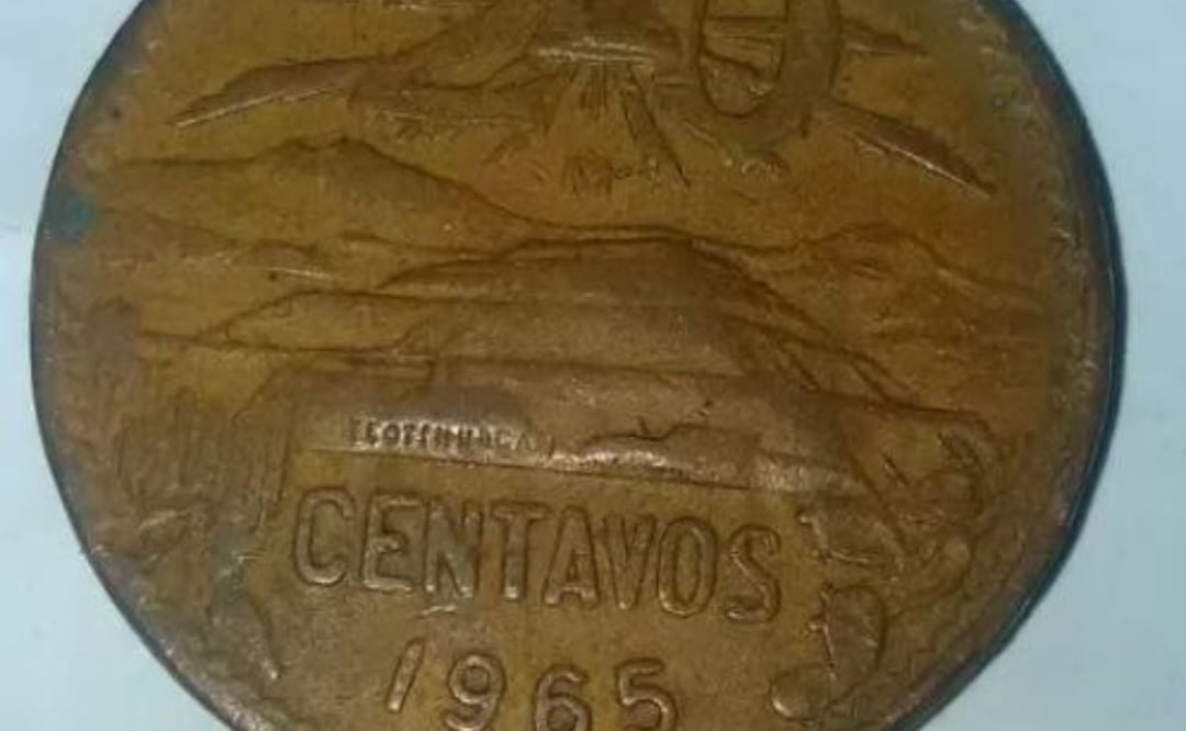 Esta histórica moneda tiene el volcán Popocatépetl en una de sus caras | Foto: Mercado Libre