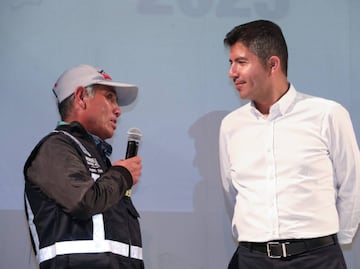 Ayuntamiento de Puebla entrega uniformes a recicladores voluntarios