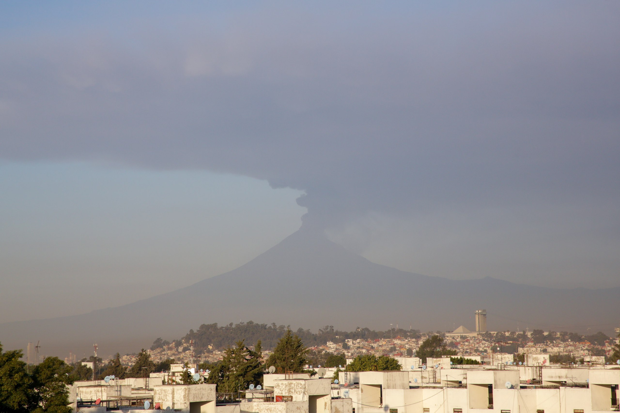 Hay mejoría progresiva en calidad del aire en Puebla: Sergio Salomón