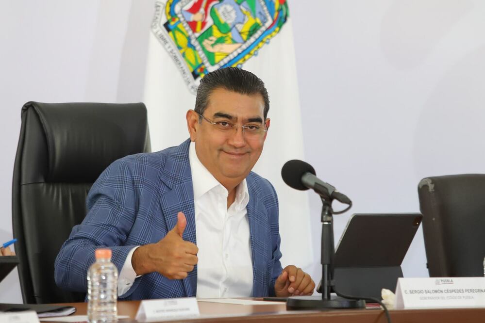 Sergio Salomón pidió a los poblanos mantenerse informados sobre el paquete de reformas | Foto: EsImagen