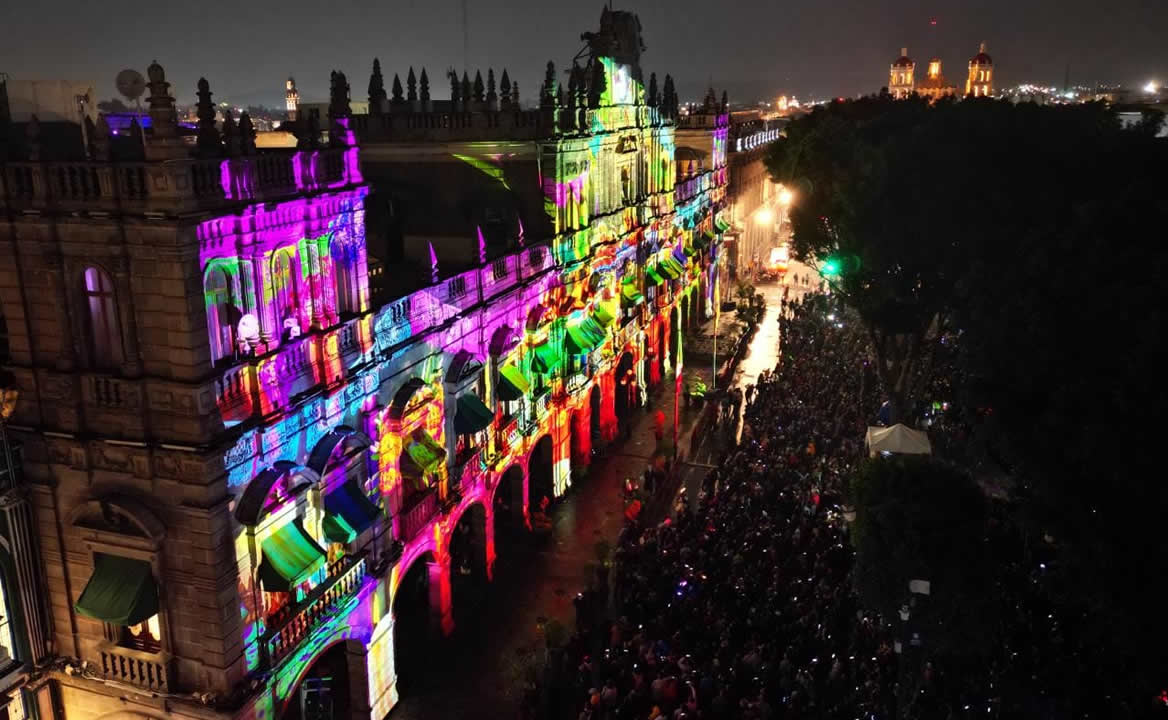 Video mapping en el Ayuntamiento de Puebla. ¿Hasta cuando habrá proyecciones?