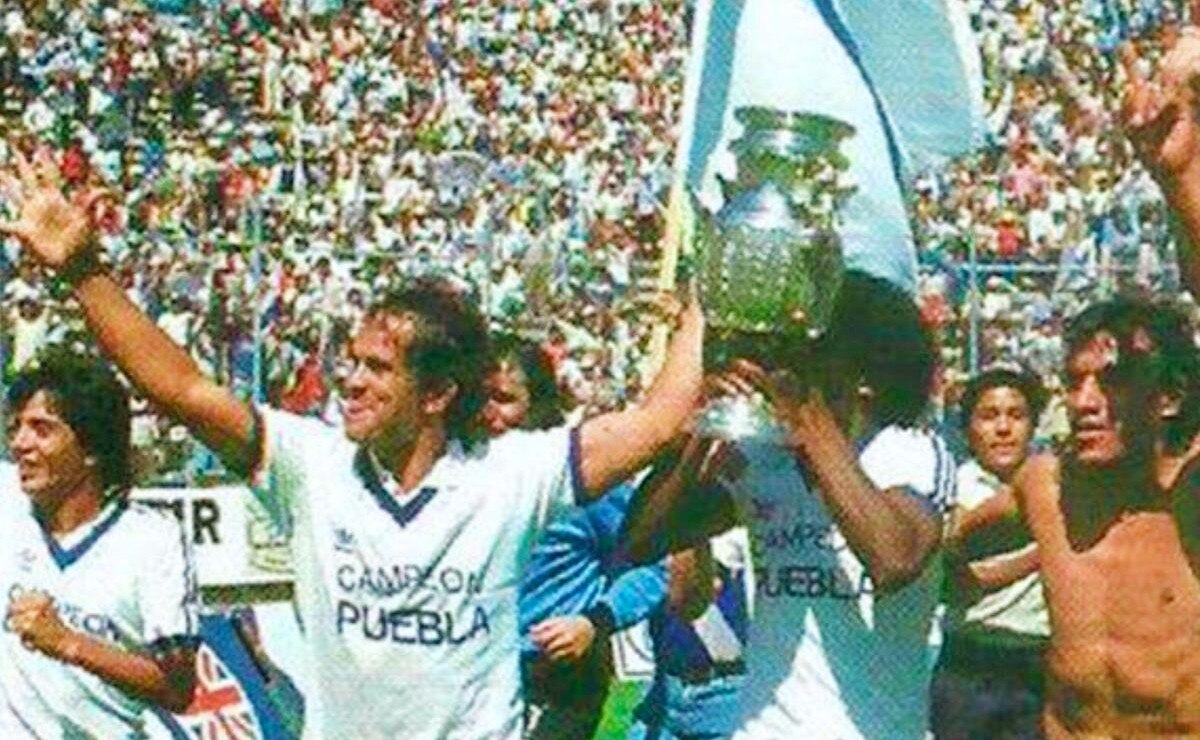 ¡Hijos de su enfranjadísima! Club Puebla cumple 78 años