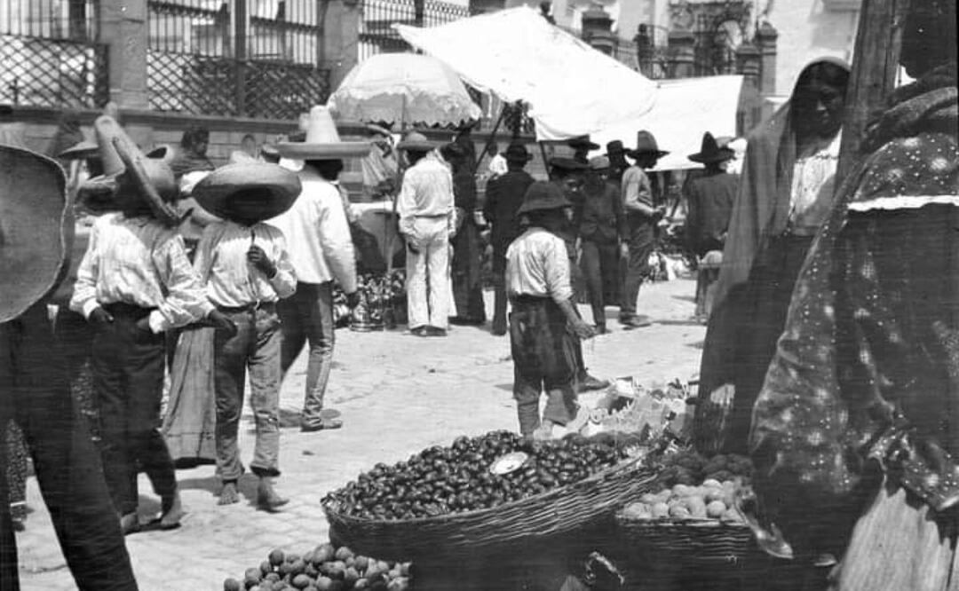Así era la vida comercial en Puebla en 1900 | Foto: Facebook Puebla de Antaño