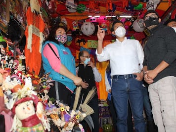 Inicia Lalo Rivera reactivación económica y regularización de pequeños comercios