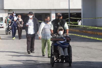 Inicia vacunación masiva en la ciudad de Puebla