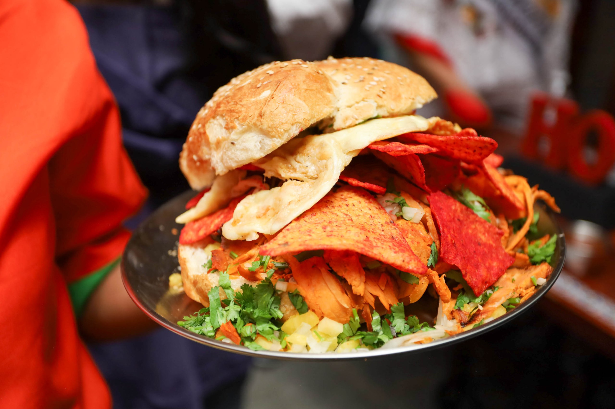 Si crees que ya probaste de todo, debes comer estas cemitas gourmet y exóticas | Foto: EsImagen