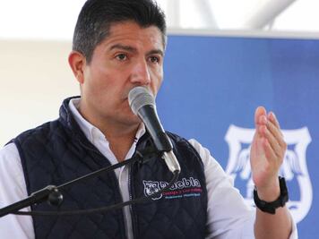 Pese a acusar desfalco, descarta Lalo Rivera acción legal contra Claudia Rivera