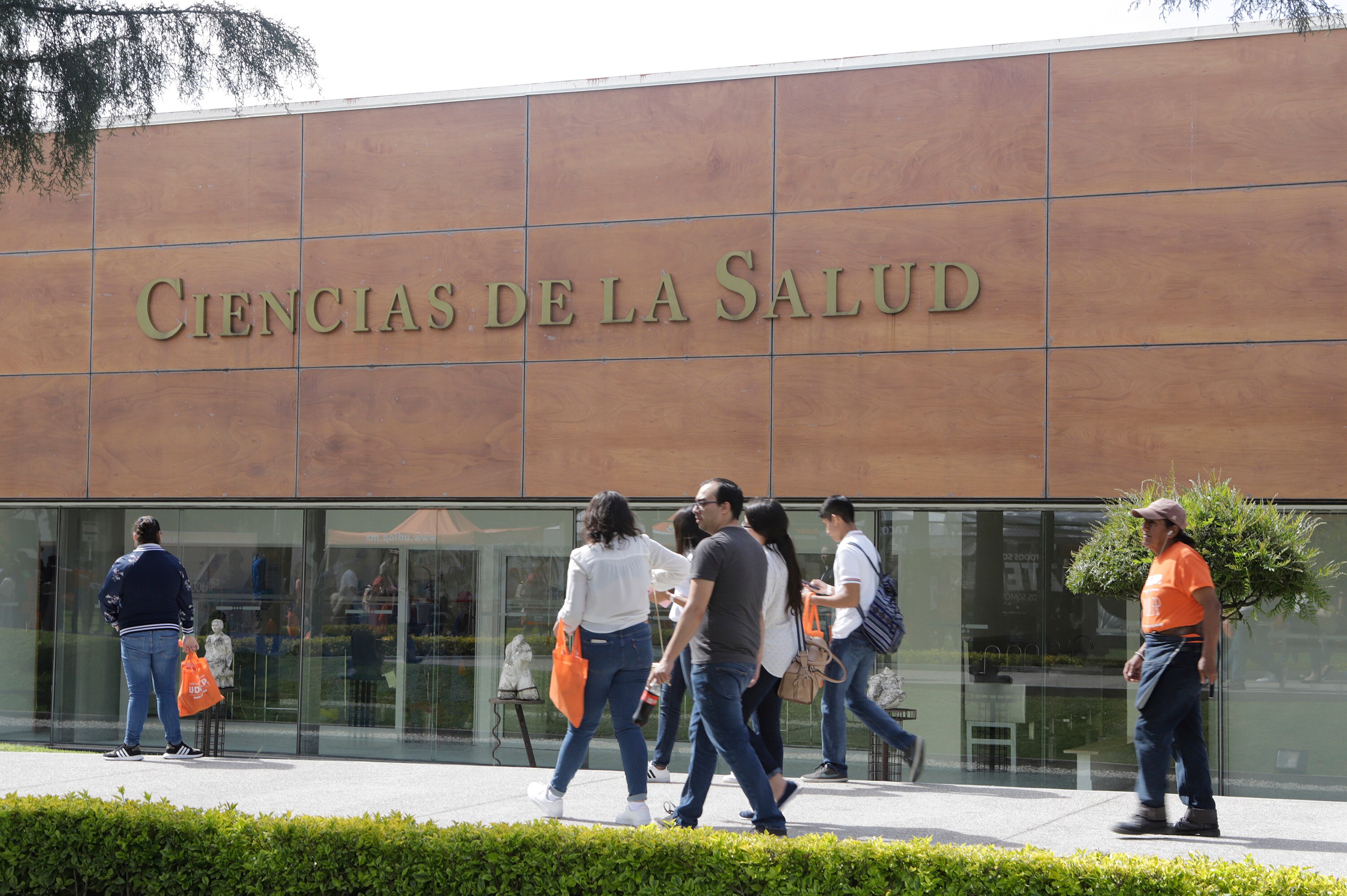 A partir de la próxima semana, 5 universidades reanudarán clases presenciales