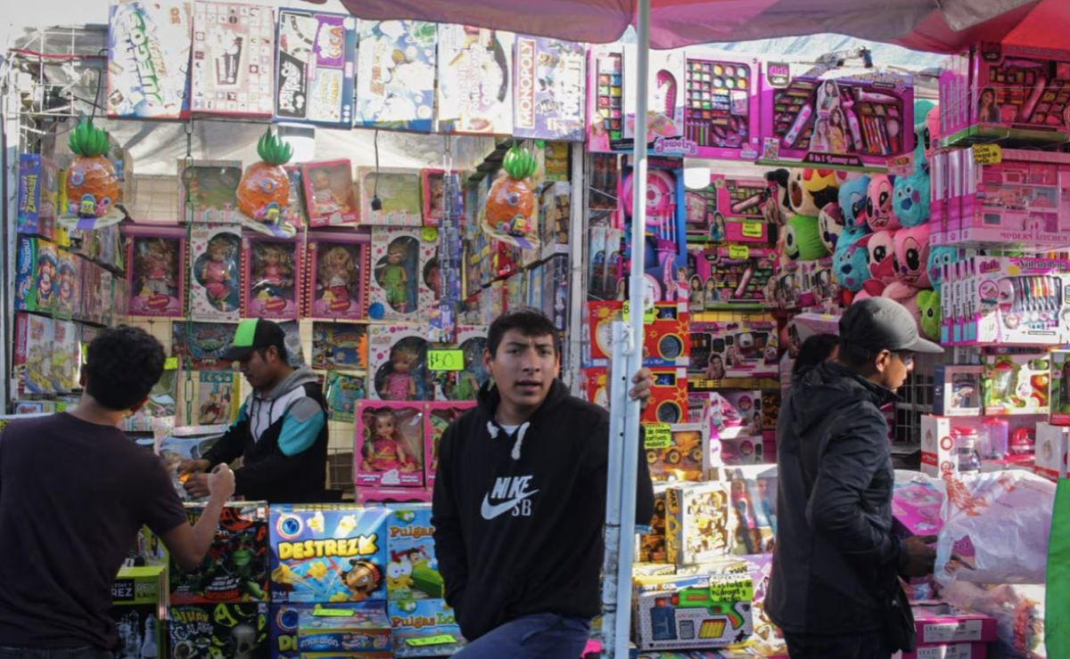 ¿Cuál es la calle del Centro Histórico de Puebla que vende juguetes baratos?