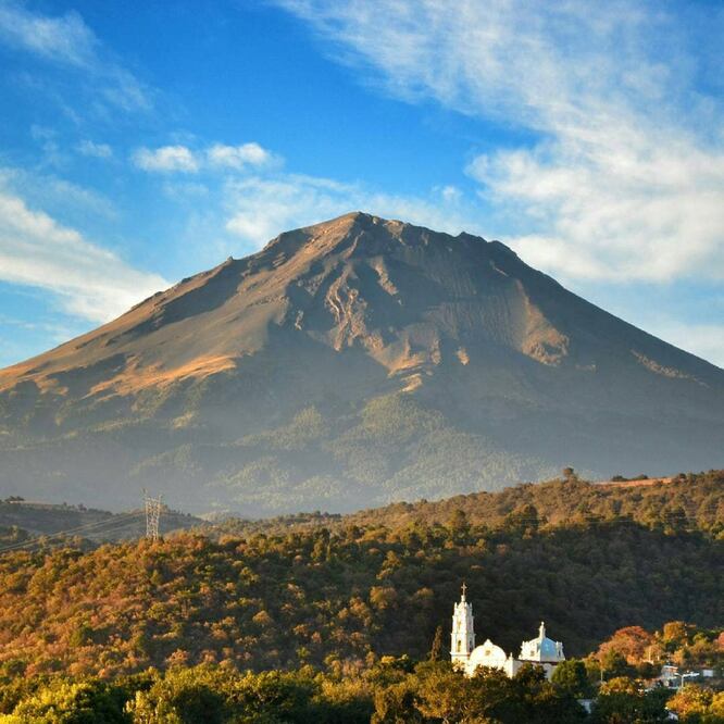 Pie de foto: El municipio de Tochimilco es un paraíso natural que está a unos pasos del Popocatépetl | Foto: Instagram @javiermohi