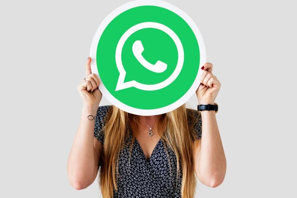 Usuarios Telcel reportan mala señal en WhatsApp dentro de casa / Foto: Freepik