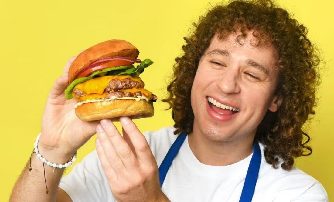 La cadena de hamburguesas de Luisito Comunica, Fasfú Burger, fracasó | Foto: Archivo El Universal