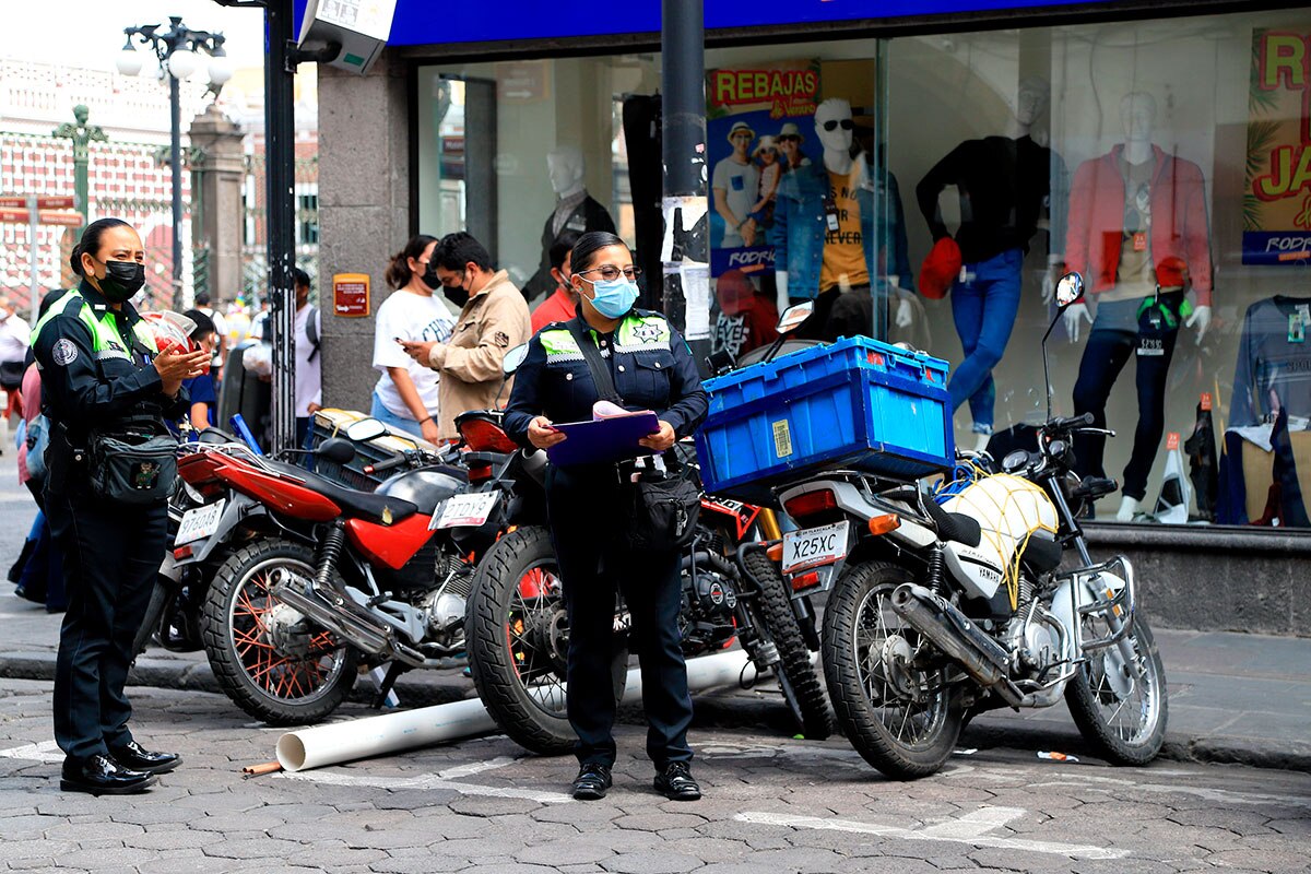 Este incremento en los casos refleja una tendencia preocupante que indica que el robo de motocicletas se ha convertido en un fenómeno creciente en la entidad.


Foto: Producción El Universal Puebla