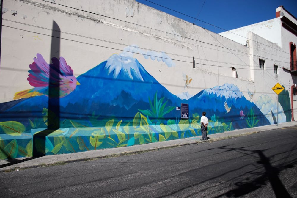 Los barrios antiguos de Puebla se ubican al otro lado del río San Francisco | Foto: EsImagen