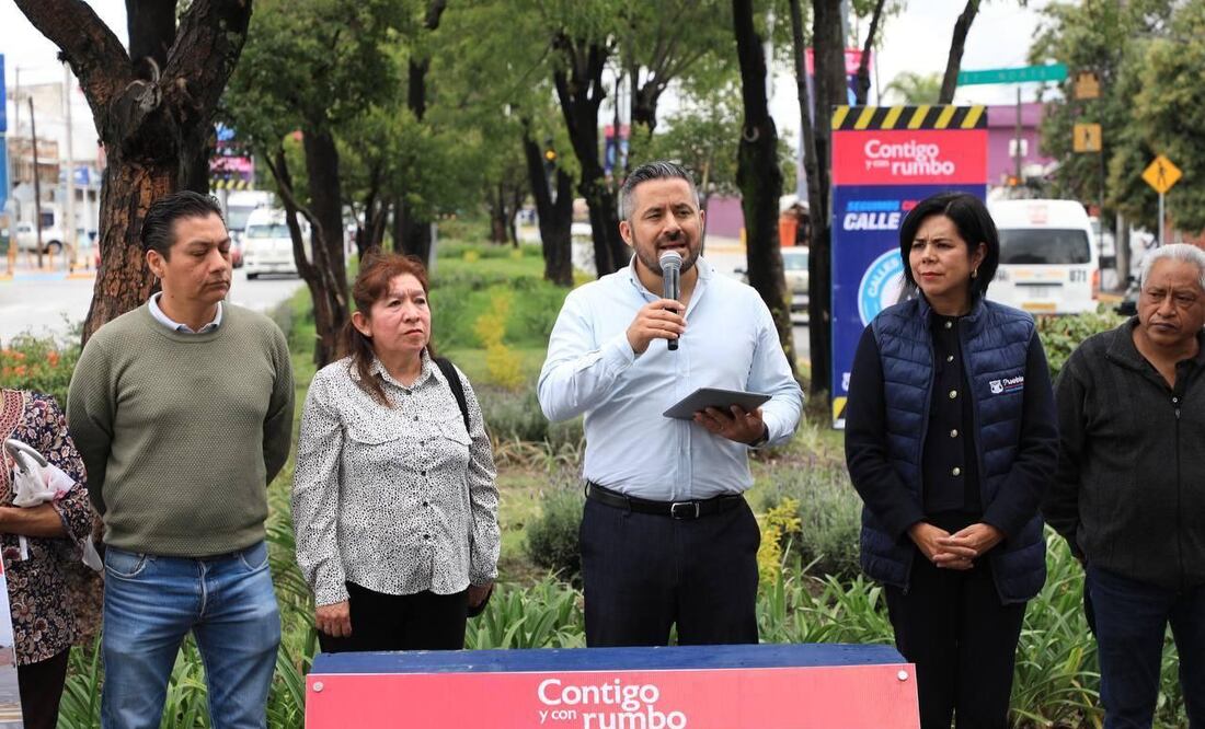 Adán Domínguez entregó la obra | Foto: Ayuntamiento de Puebla