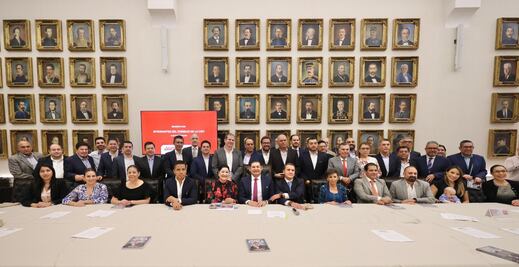 Comunicar eficientemente, es gobernar con cercanía: Armenta