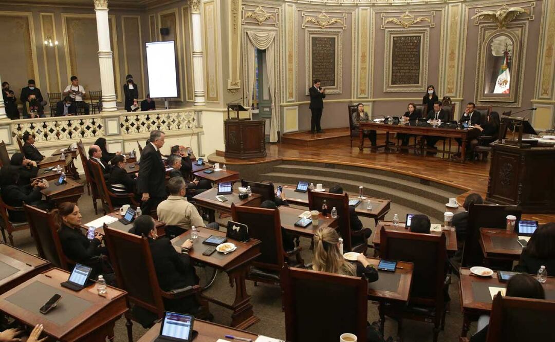 El Congreso de Puebla podría recibir el Cuarto Informe de Gobierno por escrito | Foto: Agencia Es Imagen para El Universal Puebla