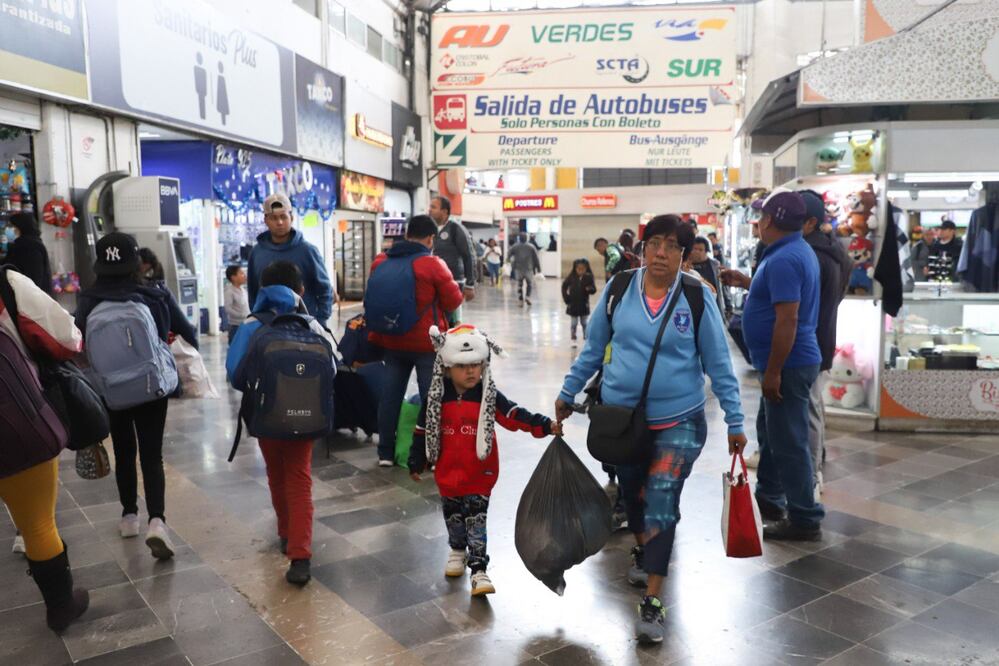 Con el inicio de las vacaciones de verano, comienzan los descuentos en boletos de autobús | Foto: EsImagen