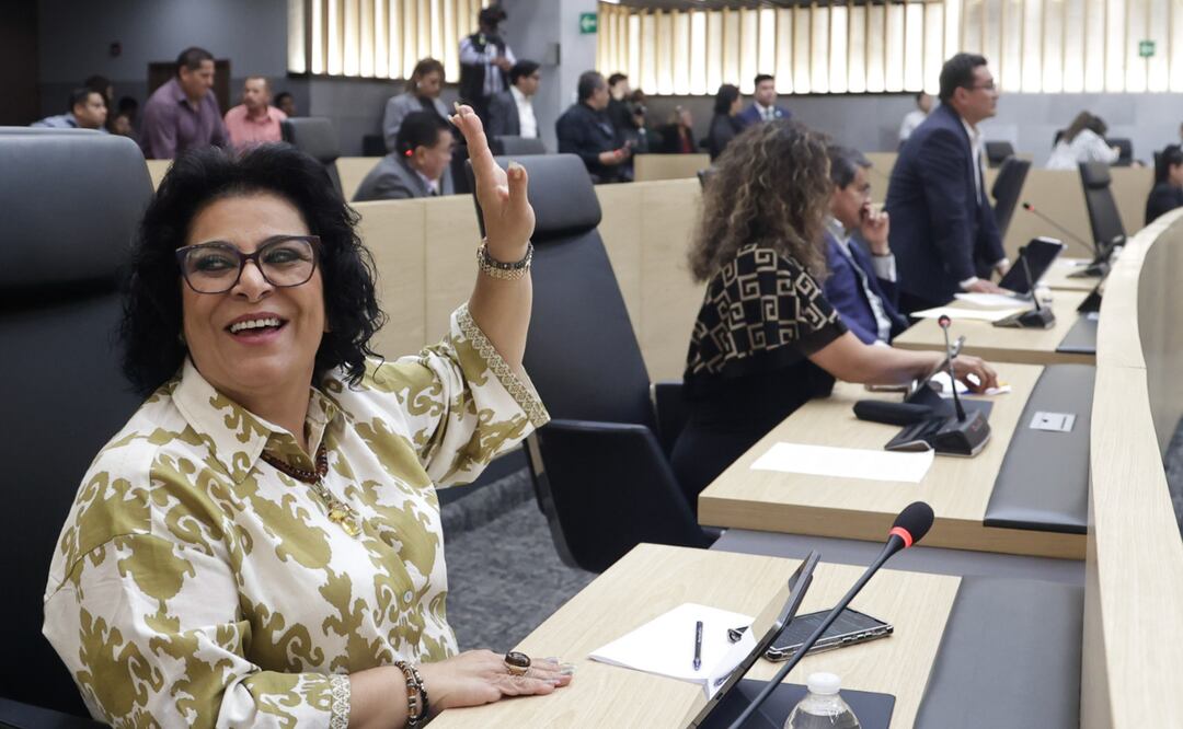 Asimismo, se aprobó el dictamen por el que se declara: "2026, Año de Gilberto Bosques Saldívar. La humanidad al servicio de la justicia y la libertad" | Foto: EsImagen