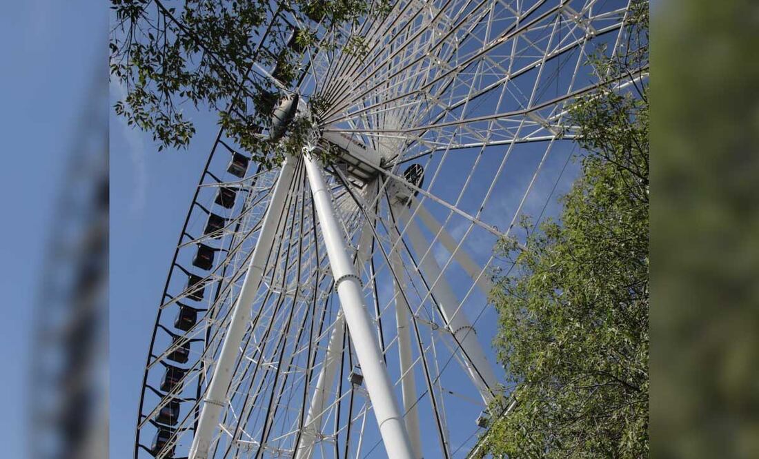El Universal Puebla pudo constatar que una cuadrilla de hombres ya se encuentra realizando mantenimiento en la rueda | Agencia Es Imagen para El Universal Puebla