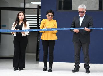 Lilia Cedillo inaugura laboratorio de medios en la BUAP
