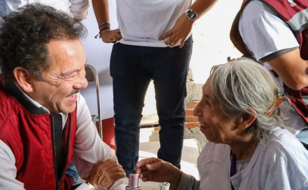 Ignacio Mier Velazco se reunió con pobladores de la colonia San Salvador | Foto: Especial