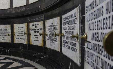 Las tumbas de políticos, otro atractivo de la Catedral