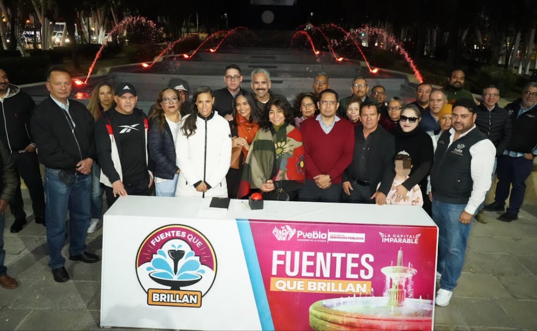 Fortalece gobierno de Pepe Chedraui espacios funcionales con inauguración del mantenimiento de la fuente Hermanos Serdán | Foto: Ayuntamiento de Puebla.