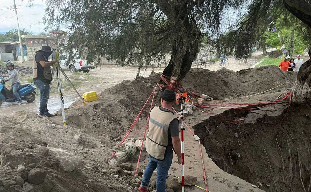 Especialistas estudian el socavón que se formó el 25 de mayo en Tehuacán | Twitter Gobierno de Tehuacán