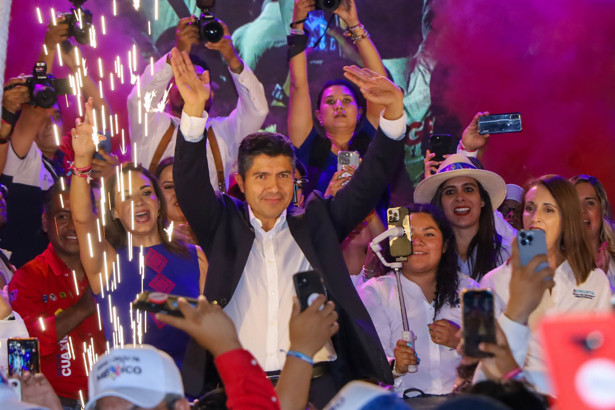 Después del debate, Alejandro Armenta y Lalo Rivera se dijeron ganadores / Foto: EsImagen