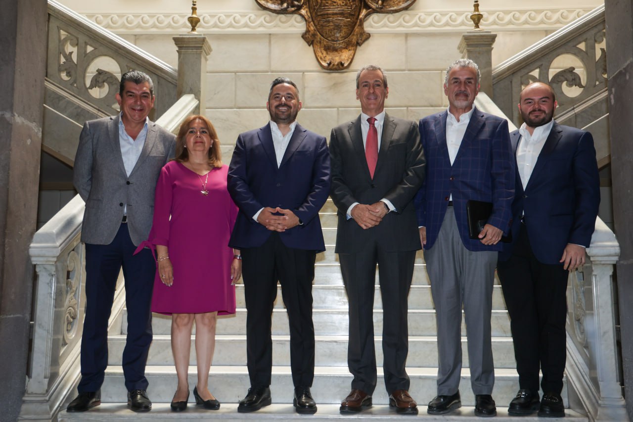 Pepe Chedraui y Adán Domínguez inician el proceso de transición del gobierno municipal