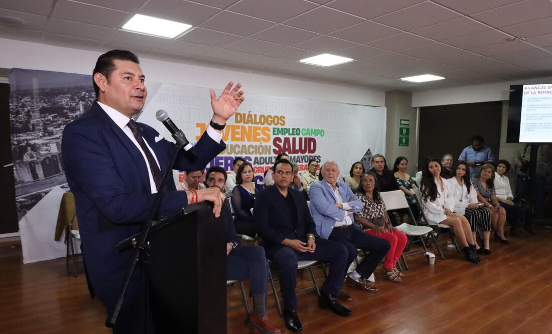 Alejandro Armenta asistió al Foro "Medio ambiente, innovación, desarrollo sustentable y sostenible" | Foto: Especial