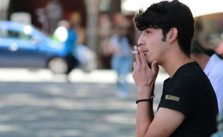 Consumo de tabaco continúa pese a restricciones legales