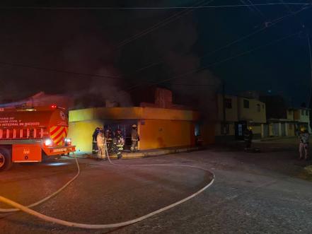 Se incendia inmueble en la Roma