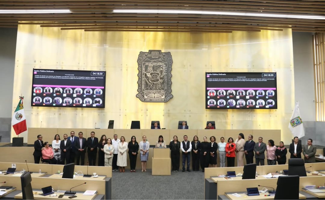 Diputadas y diputados de la LXII Legislatura presentan iniciativa para incorporar el delito de acecho al Código Penal | Foto: Congreso del Estado