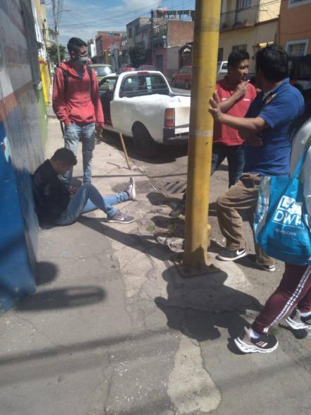 Chocan ladrones mientras escapaban en la Cleotilde Torres