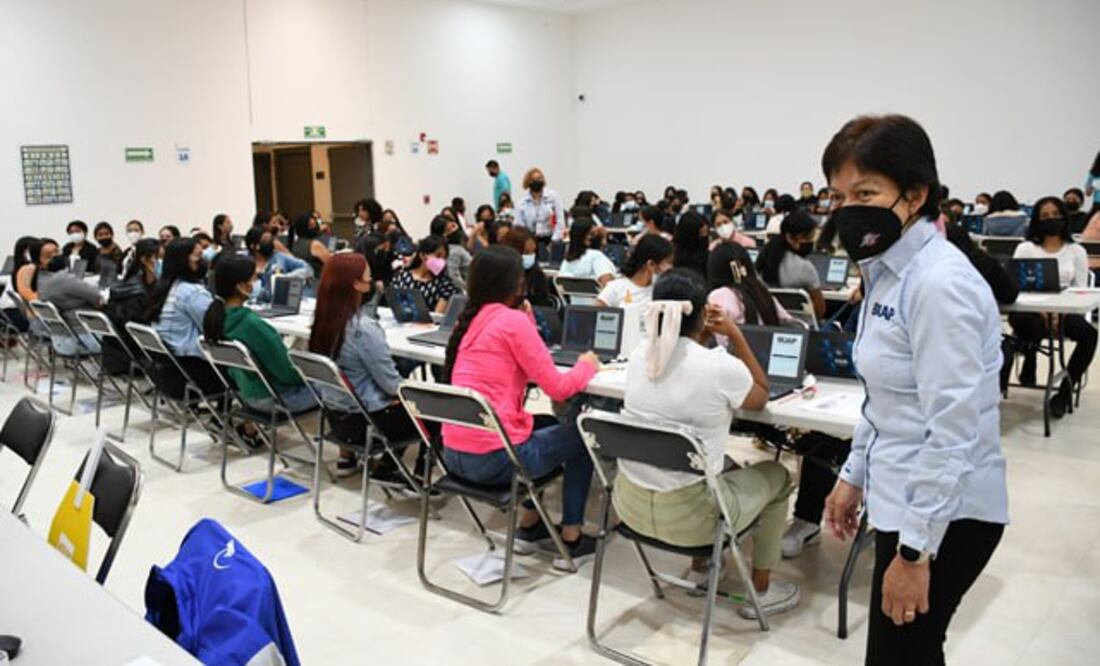 El examen de admisión a la BUAP tiene costo | Foto: EsImagen