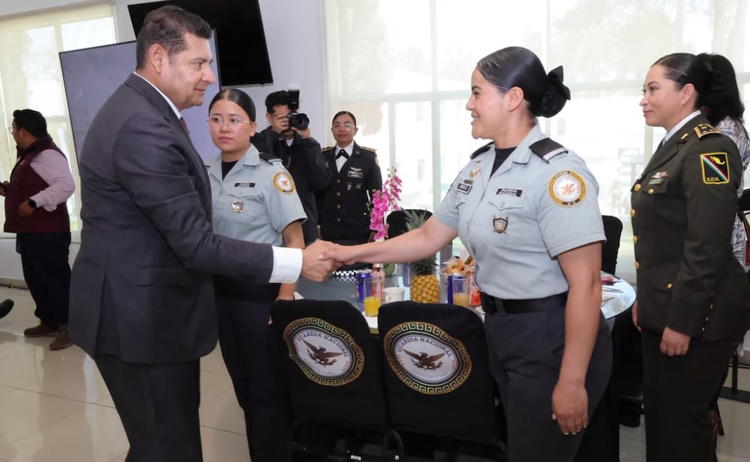 La coordinación entre los gobiernos federal, estatal y municipal fortalece la atención de contingencias, el combate a la delincuencia y la protección de las familias poblanas | Foto: Gobierno del Estado