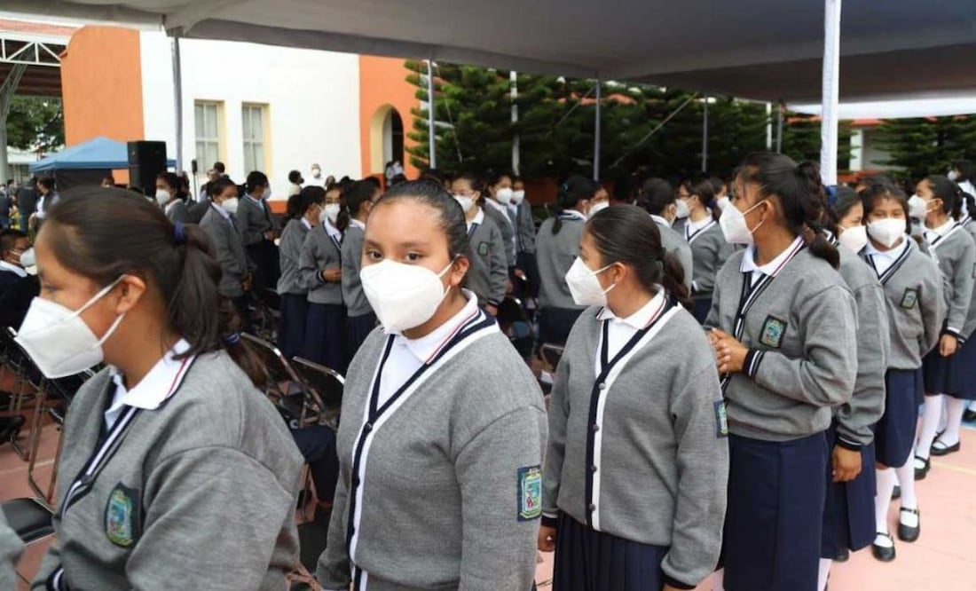 El Colegio Inter Canadiense se convirtió en el primero en Puebla en permitir que las niñas tengan la opción de usar pantalón | Foto: Archivo El Universal Puebla