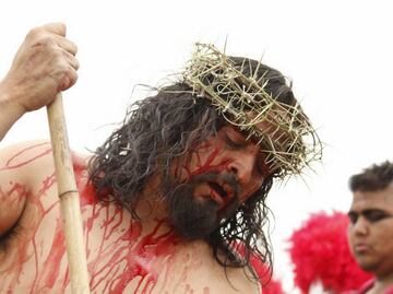 Regresa el antiguo Vía Crucis en El Calvario