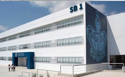 Refuerzan seguridad ante presunta amenaza en Prepa Simón Bolívar de la BUAP