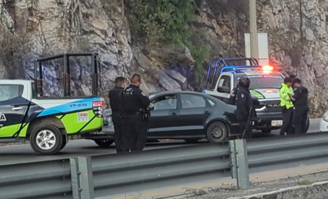 Se encontraron ponchallantas en el área donde dejaron abandonado un auto con restos humanos | Es Imagen